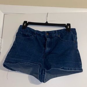Denim daisy Duke shorts